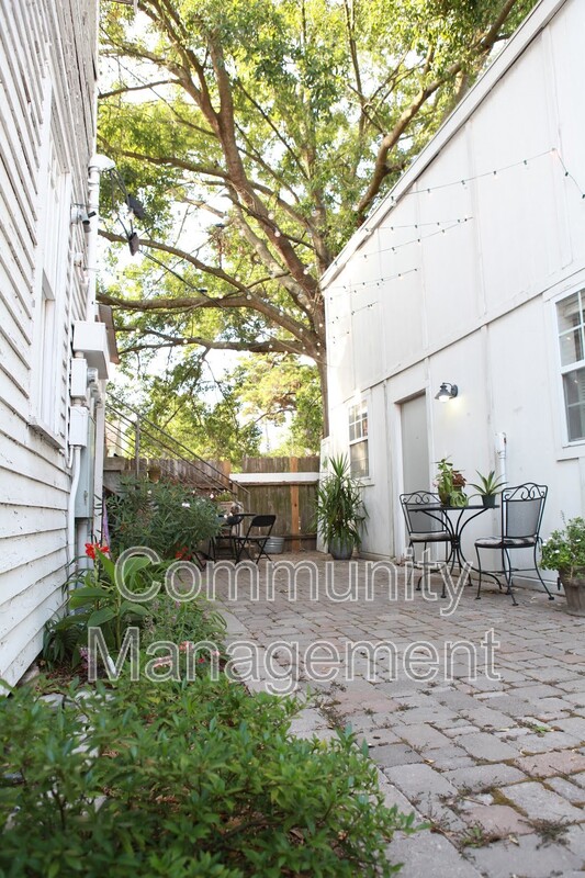 Baton Rouge House: 629 Park Blvd Rear