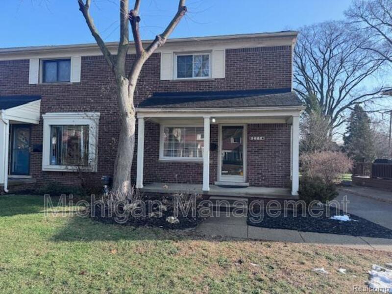 Royal Oak Condo: 2714 Glenview Ave