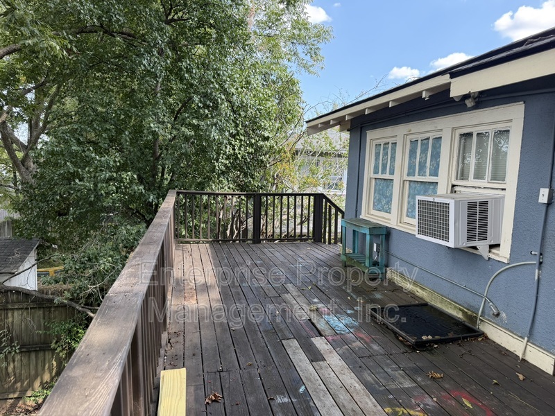 Primary photo of 2380 Parkway Pl 2, Memphis, TN 38112