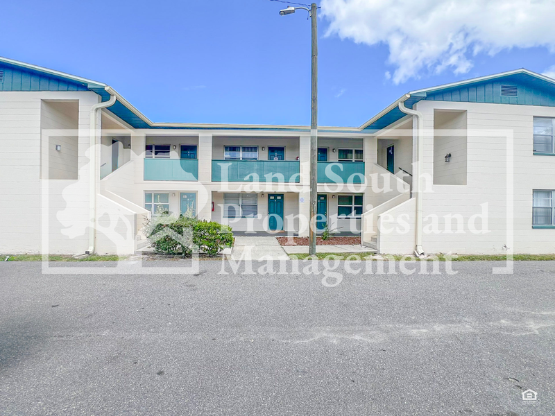 Lakeland House: 2819 Balfour Avenue