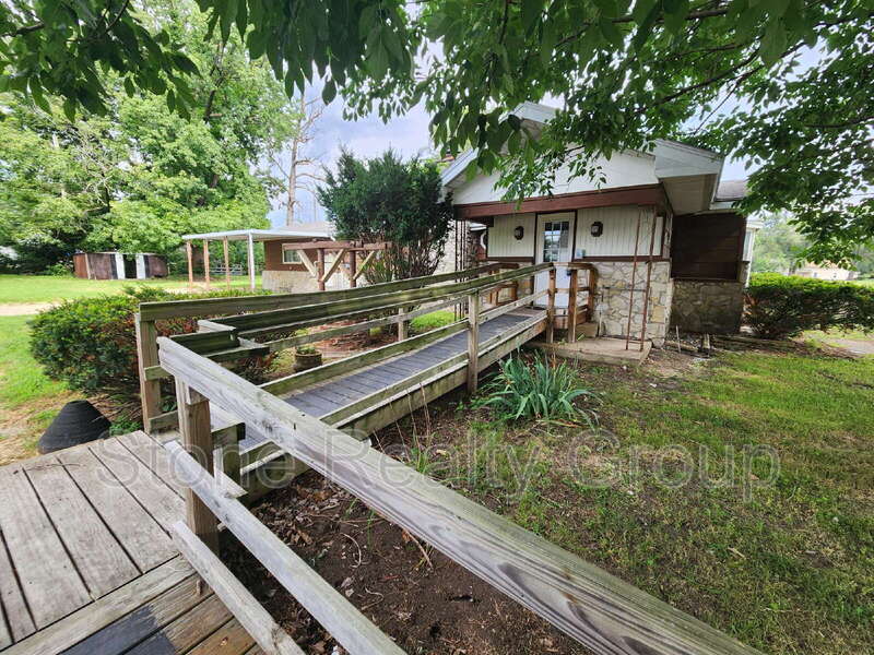 Terre Haute House: 1616 North 11th Street