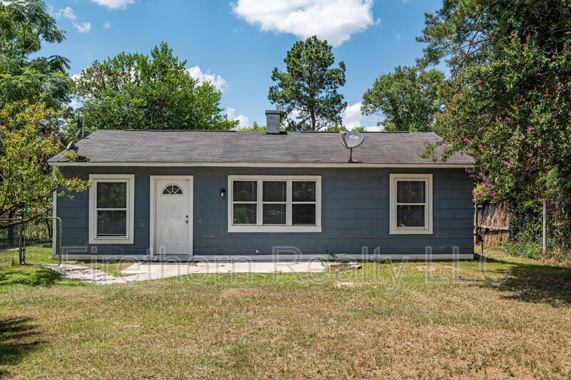 Augusta House: 2528 Luz Drive