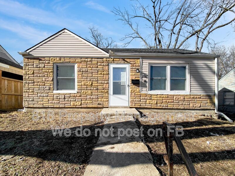 Kansas City House: 2918 S 51st St