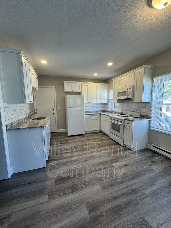 Northampton Condo: 18 Orchard Street - 2