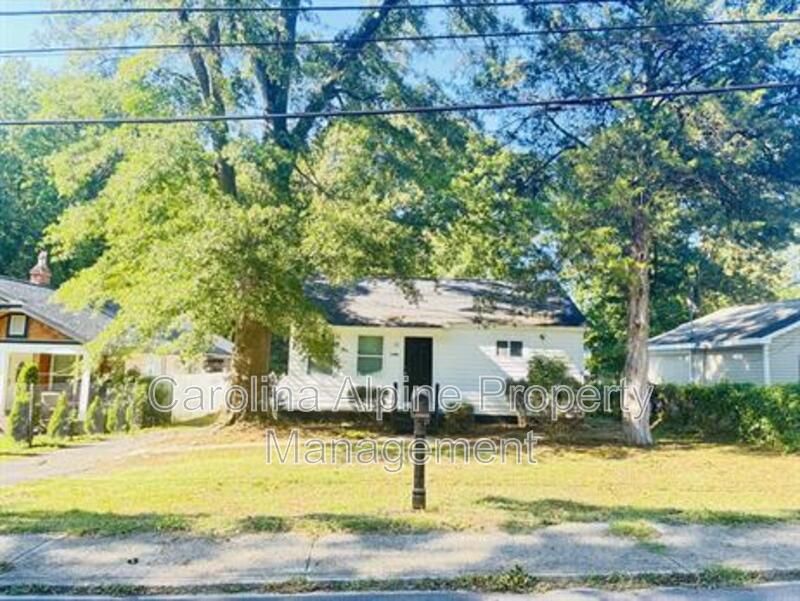 Gastonia House: 1106 W Davidson Ave