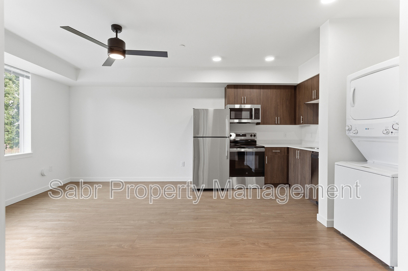 Vancouver Apartment: 9917 NE 13th Ave