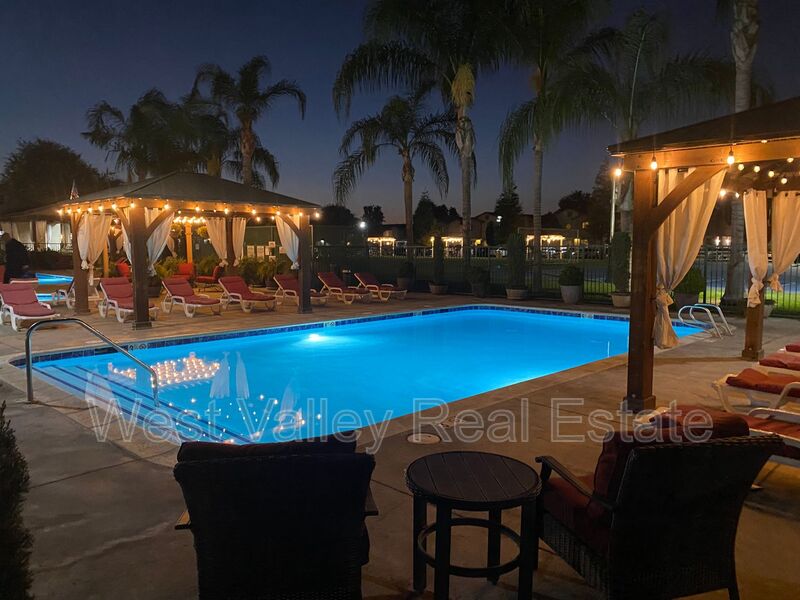 Bakersfield Condo: 600 Hosking Ave