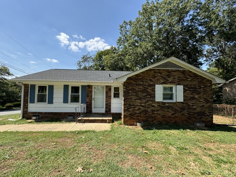 Request a Viewing for 1447 Anderson St Tenant Turner