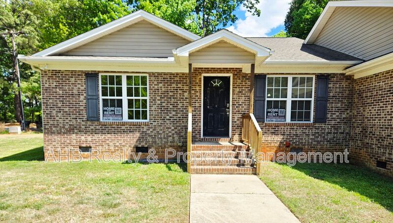 Burlington House: 1316 Snow Ct