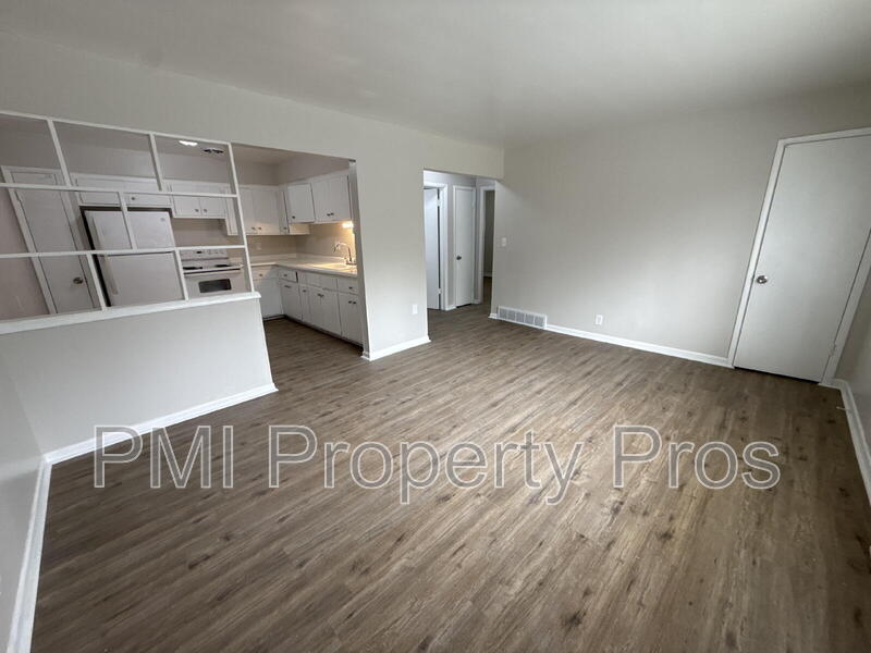 Milwaukee Condo: 7701 West Hampton Avenue