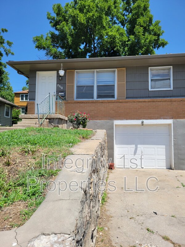 Kansas City Condo: 2216 State Ave