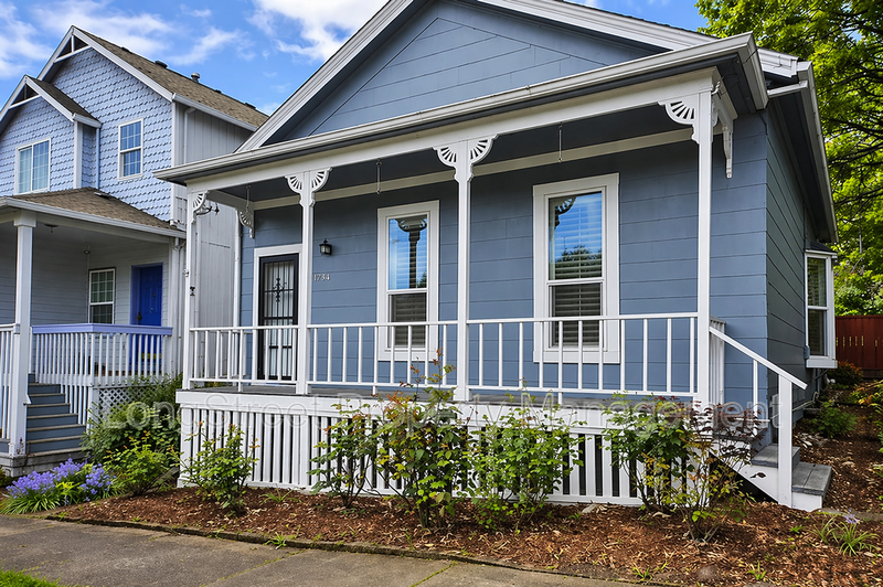 Portland House: 1734 SW Market St