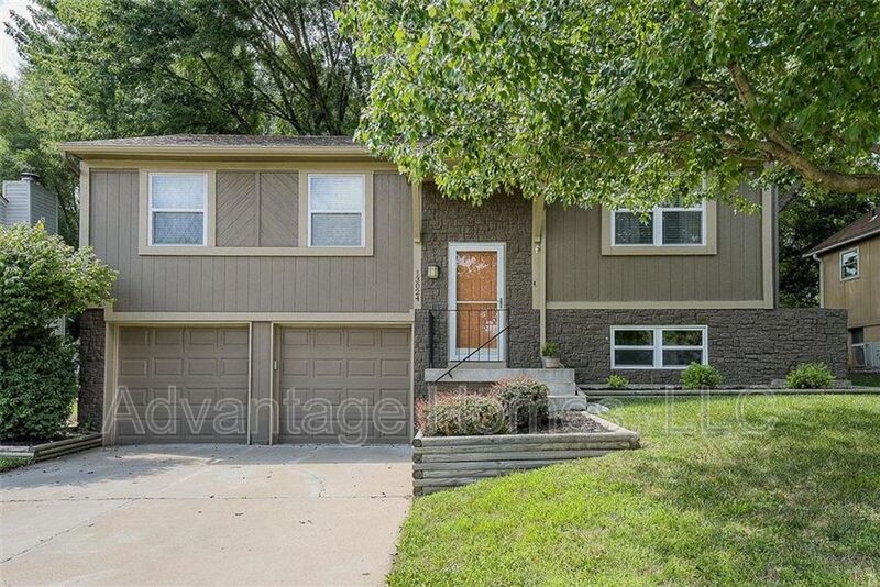 Olathe House: 13024 Trenton St