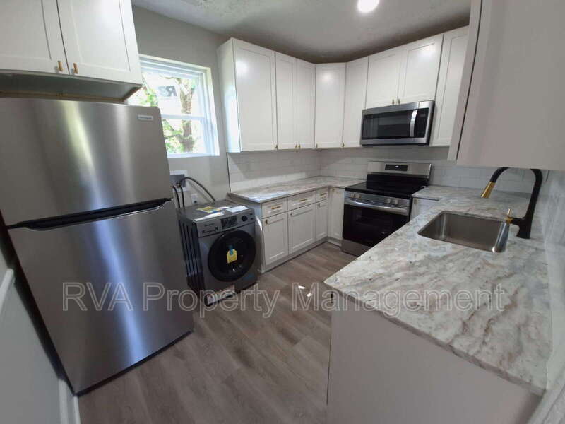Richmond Condo: 3105 B 2nd Avenue