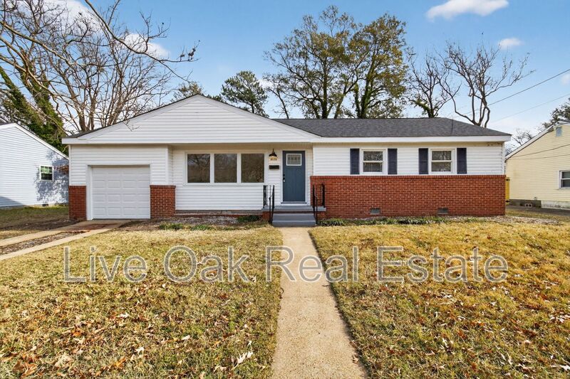 Norfolk House: 8056 Meadow Creek Rd