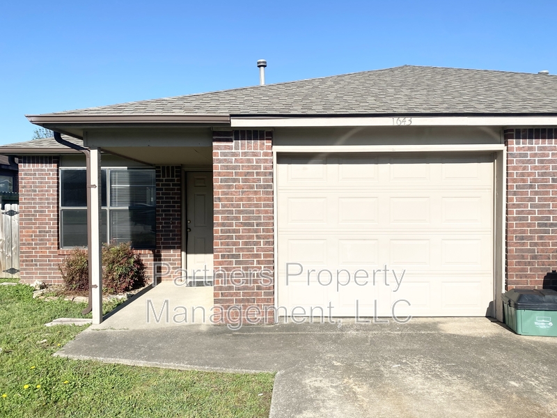 Fayetteville Condo: 1661 North Dawn Drive - 2