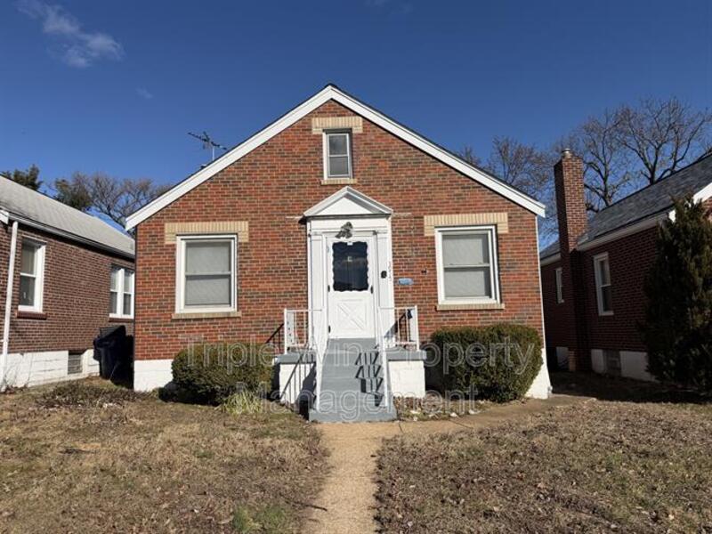 Saint Louis House: 3915 Itaska St