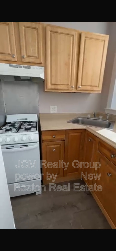 Lynn Condo: 124 Central Avenue