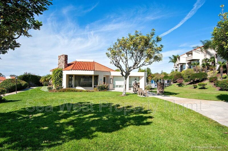 Carlsbad Townhome: 914 Caminito Madrigal