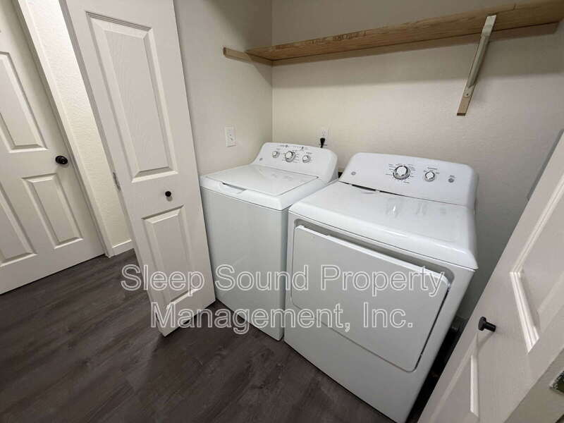 Portland Condo: 2831 SW Dolph Ct