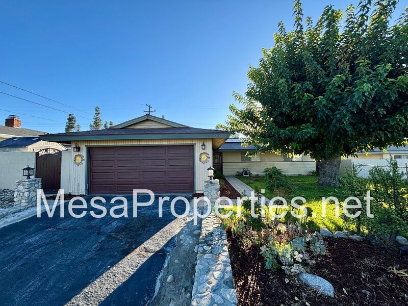 Montclair House: 9043 Geneva Avenue