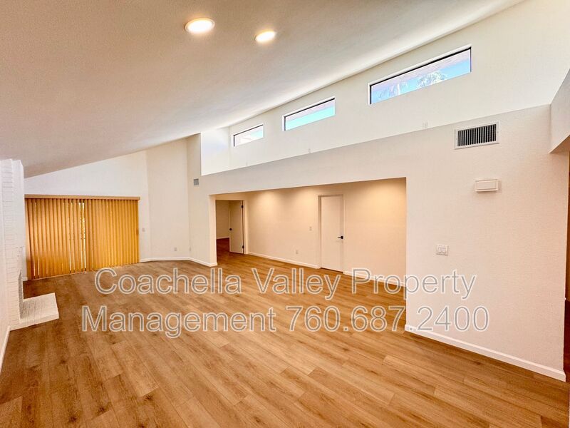 Palm Desert House: 41595 Navarre Ct