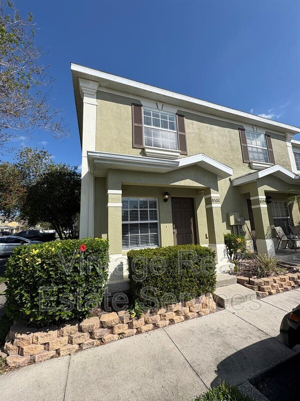 Tampa Townhome: 8502 Gablebend Way