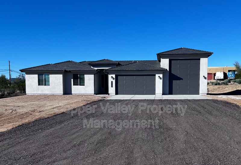 Phoenix House: 38608 North 18th Street