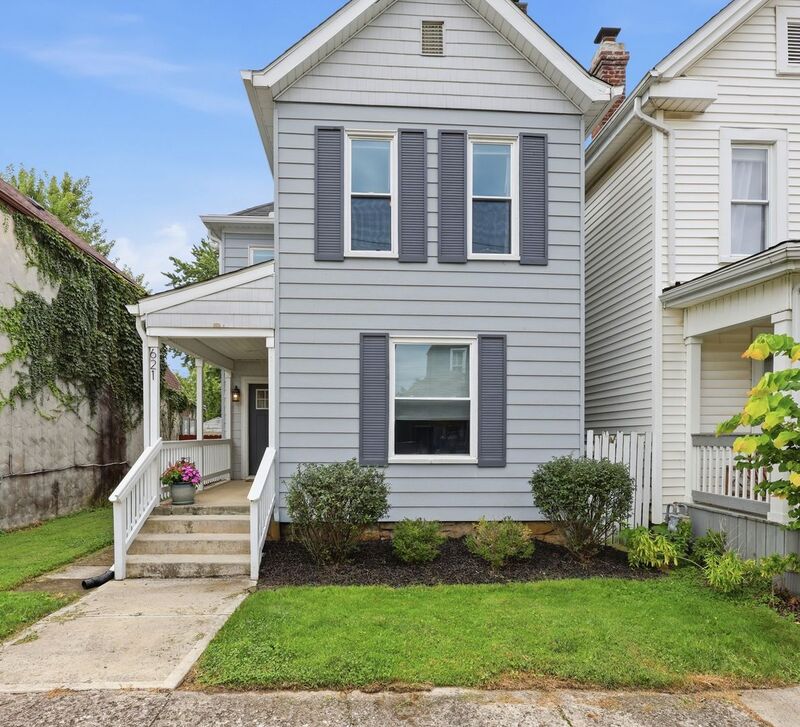 Columbus House: 621 Reinhard Ave