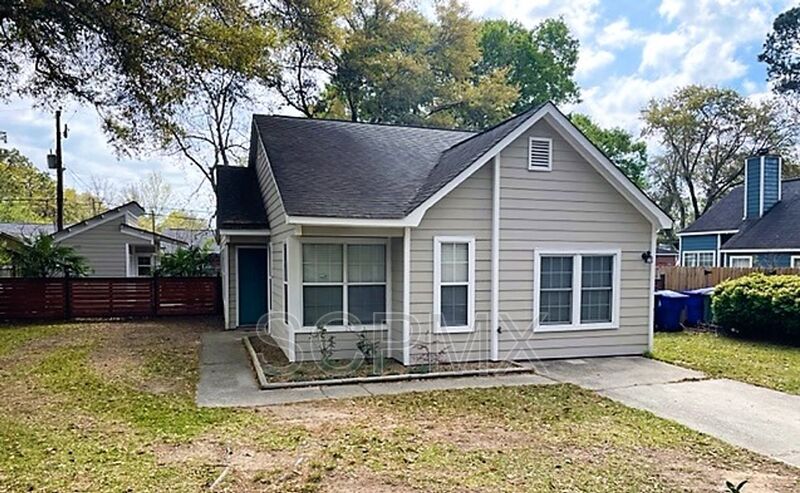 Charleston House: 1086 Secessionville Rd