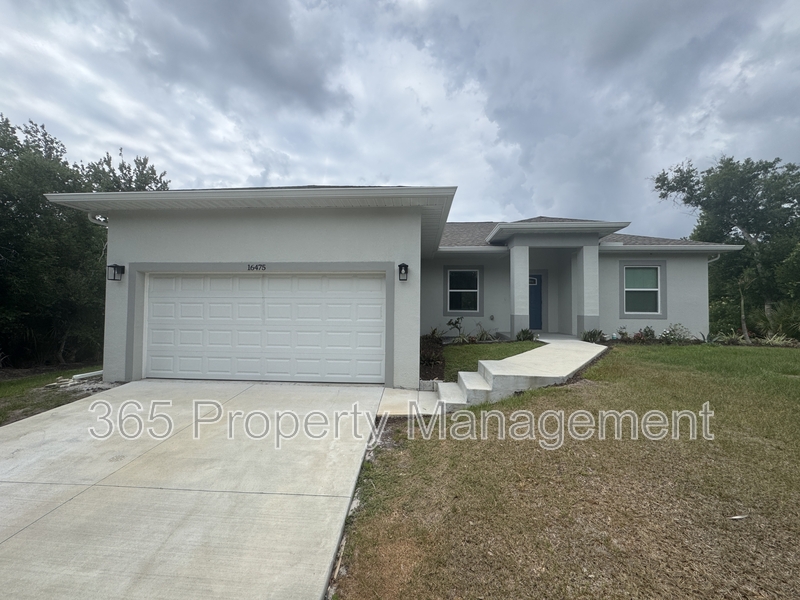 Port Charlotte House: 16475 Mc Laury Avenue