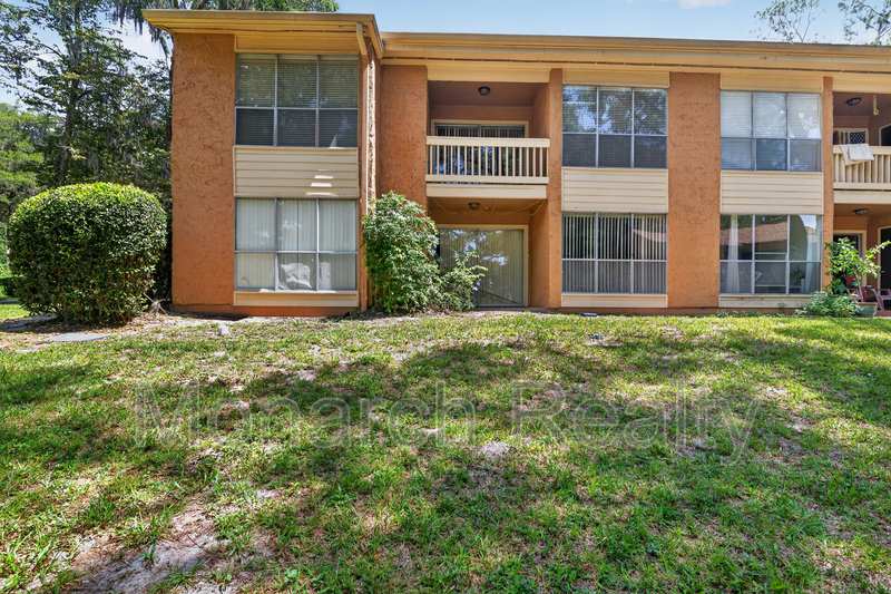 Gainesville Condo: 1810 Northwest 23rd Boulevard, #165