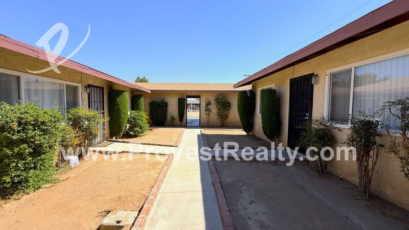 Apple Valley House: 20130 Rimrock Rd.