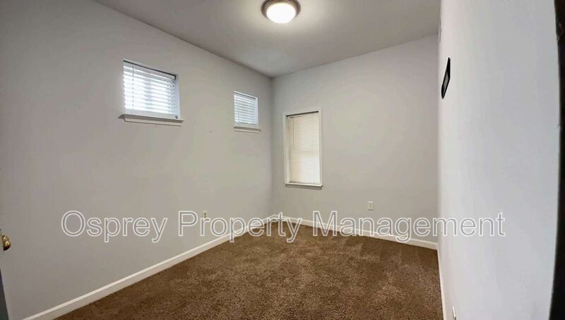Charming 2-Bedroom Condo in Port Warwick - Photo 7