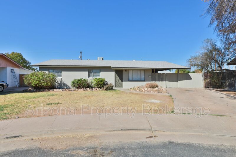 Mesa House: 1026 S. Grand