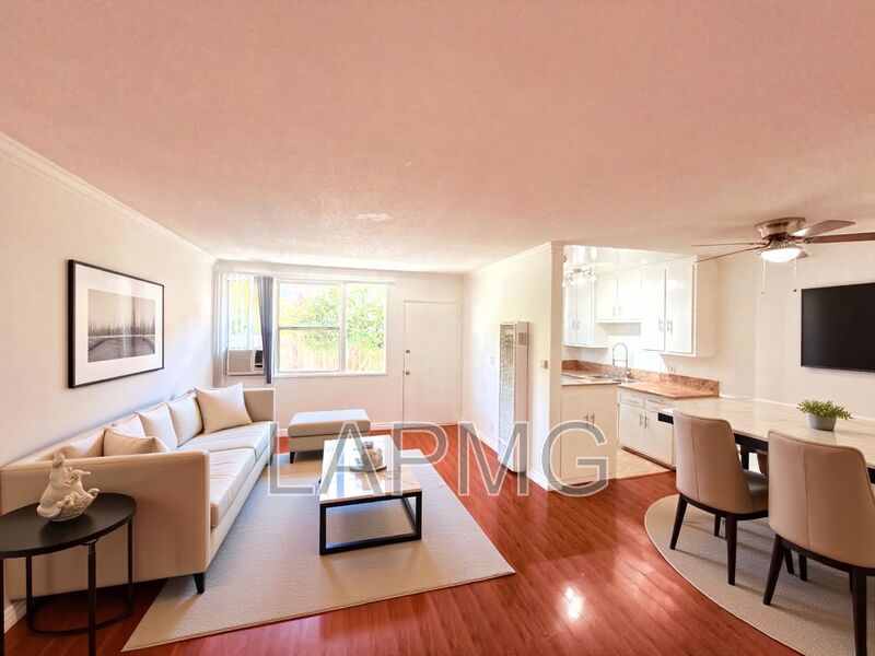 Los Angeles House: 1376 N. Serrano Avenue