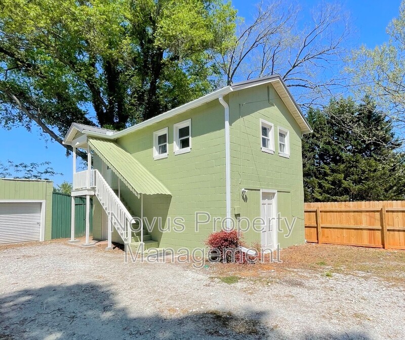 Bowdon Condo: 107 Parson Street