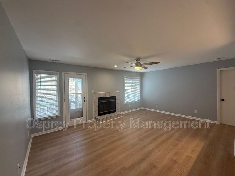 Well-Maintained Beachside Condo Near Shore Drive *ASK ABOUT OUR ZERO DEPOSIT* - Photo 4