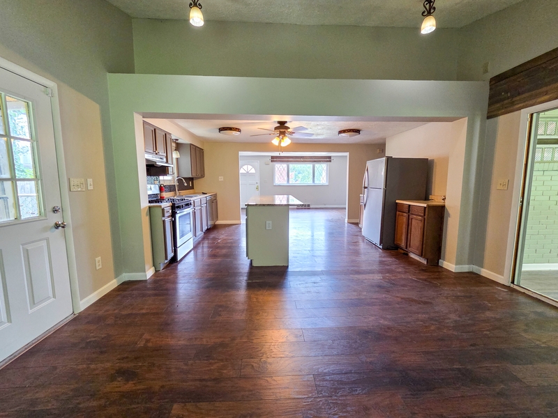 Pittsburgh House: 151 Mahoning Drive