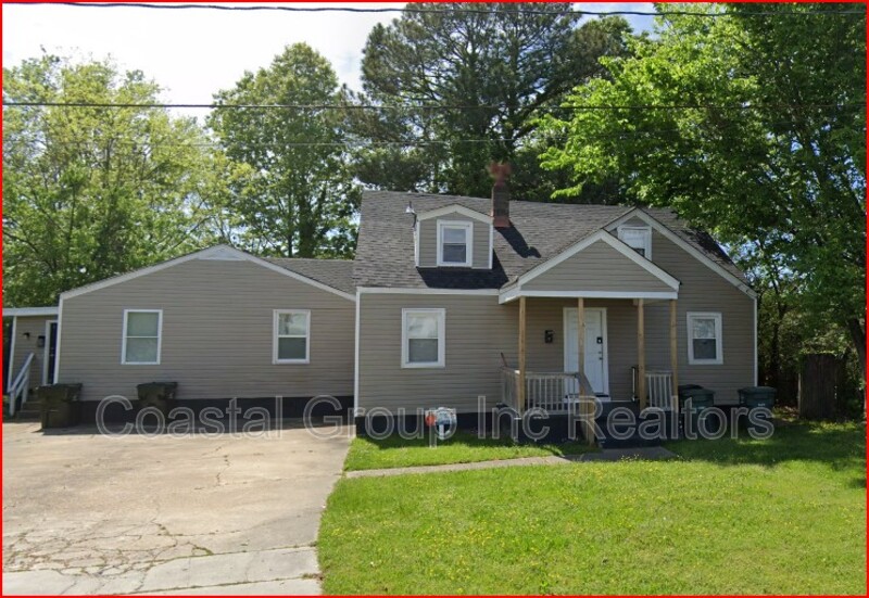 Norfolk Condo: 1551 Spruce Street - B