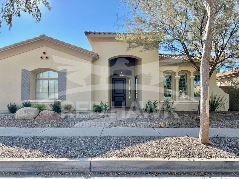 Chandler House: 863 W Bluebird Dr