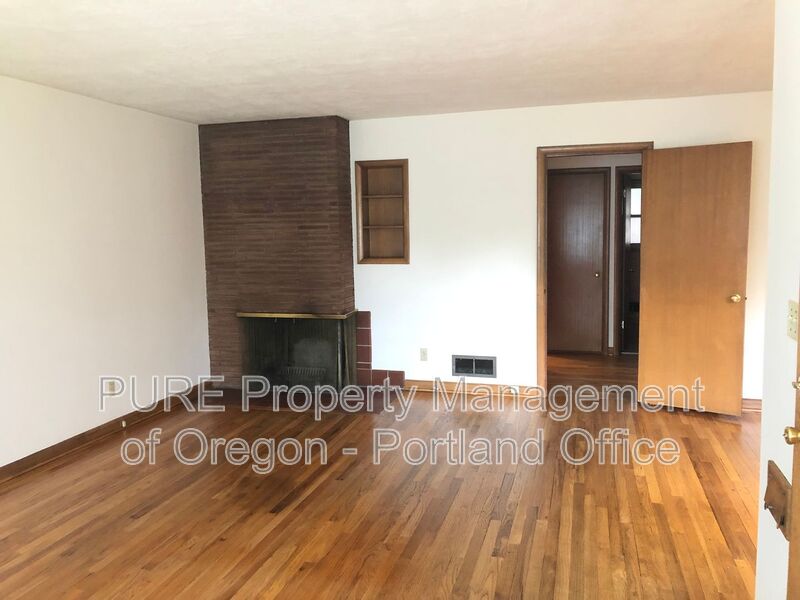 Portland Condo: 4725 SE Clinton St.