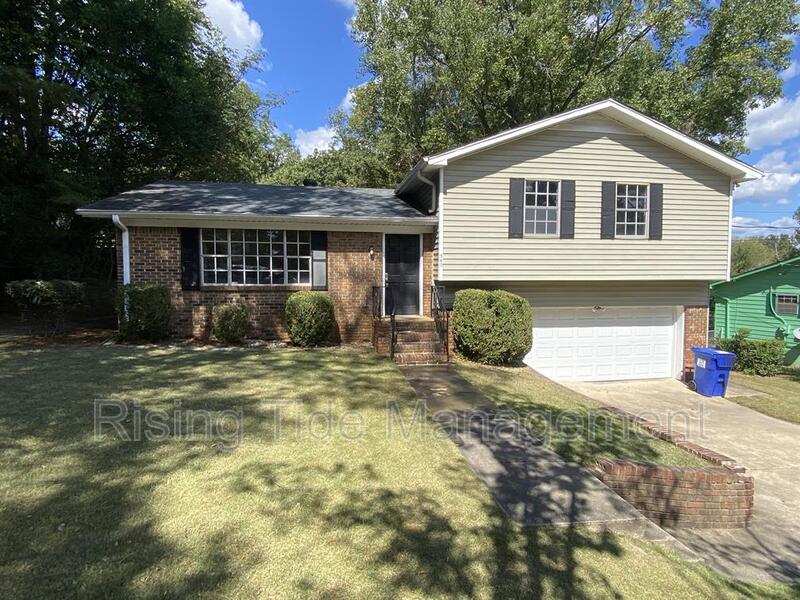 Center Point House: 540 20th Court NE