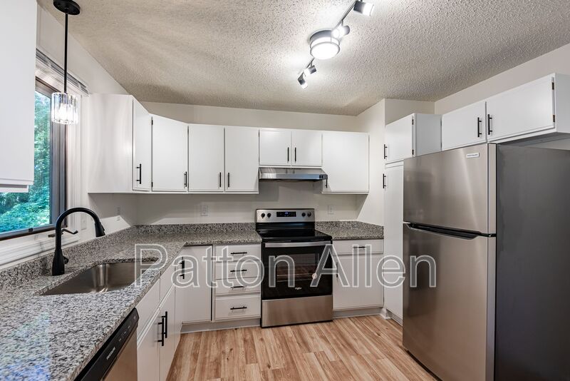 Arden Condo: 104 Glenn Bridge Road