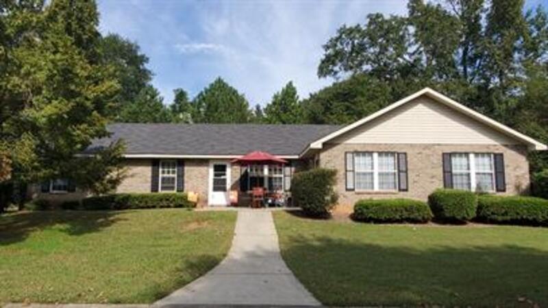 Madison Condo: 1091 B Micha Way