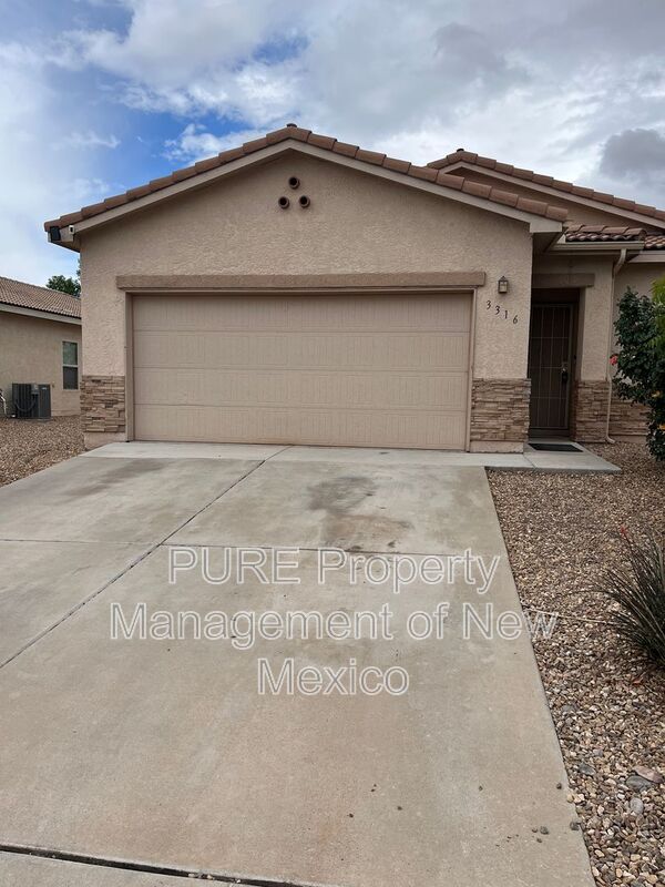 Los Lunas House: 3316 Prairie Ridge