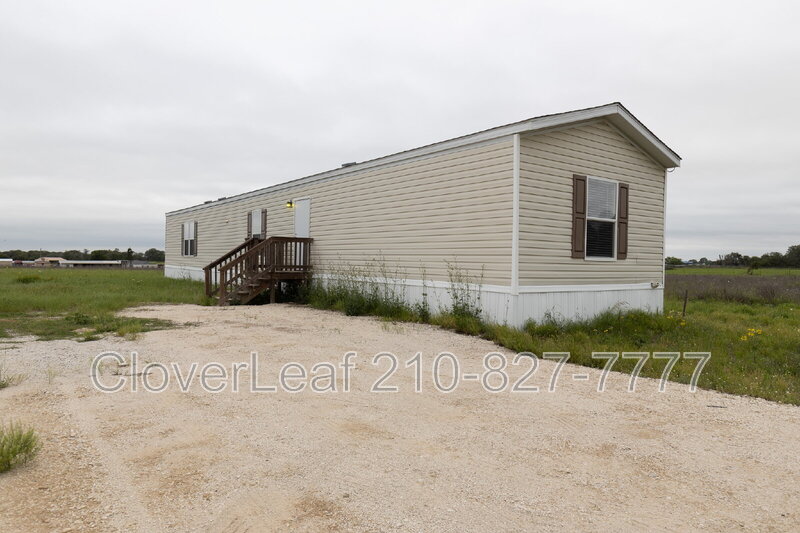 Natalia House: 417 Co Rd 6812