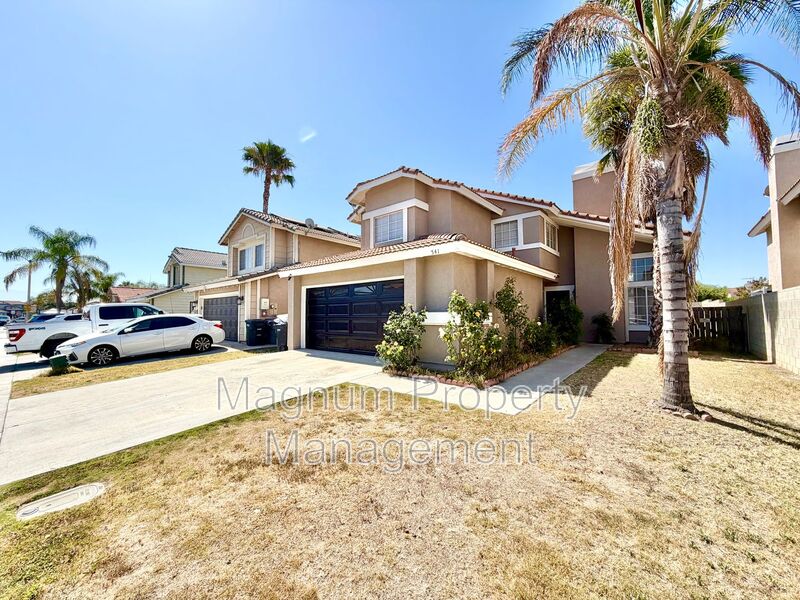 Perris House: 541 Ocean Avenue