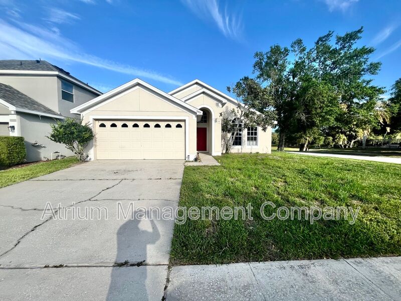 Lake Mary House: 1709 Pine Bay Dr