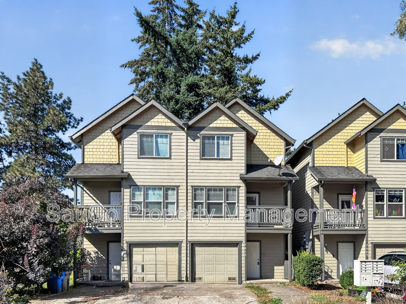 Portland Condo: 5413 SE 119th Ave